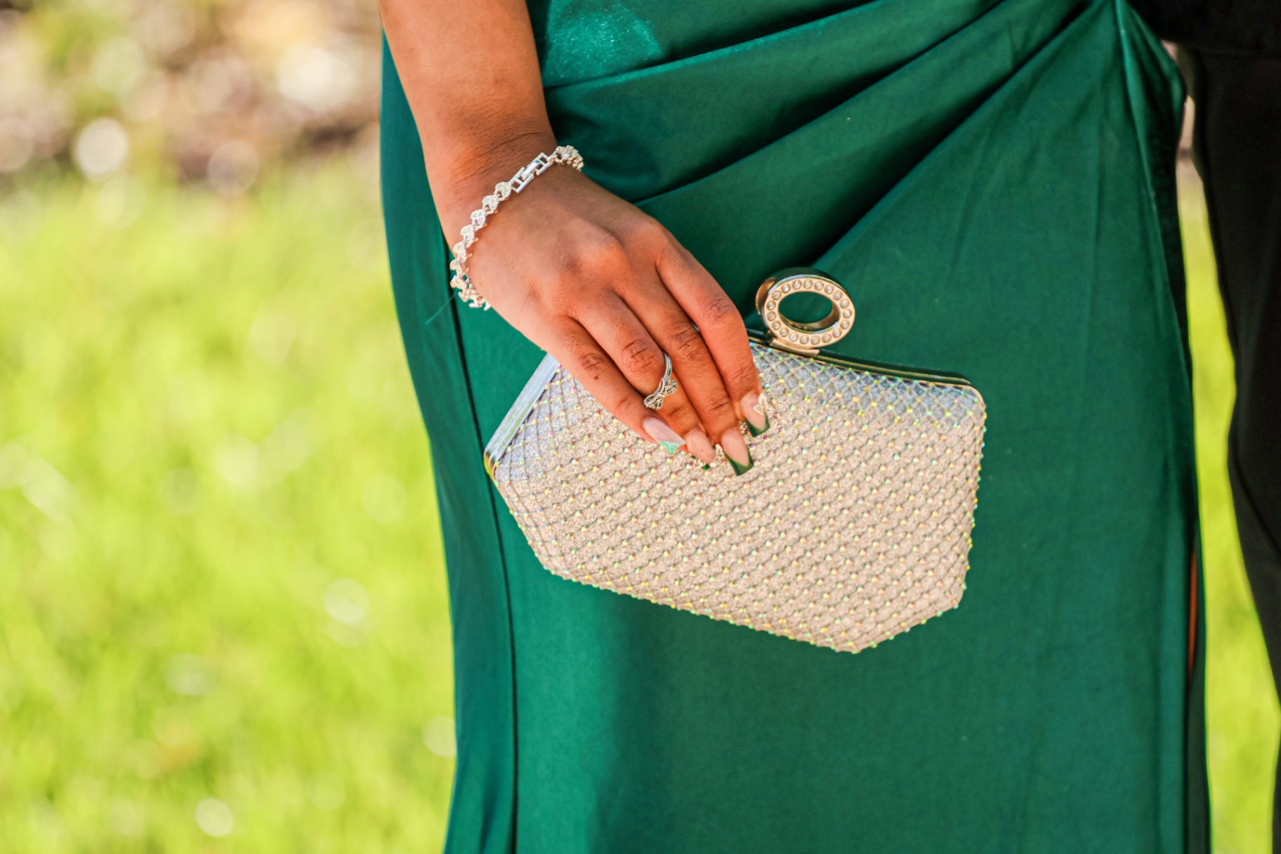 Emerald gown clutch detail